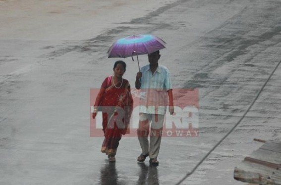 Sudden rain hits Capital City Sudden rain hits Capital City